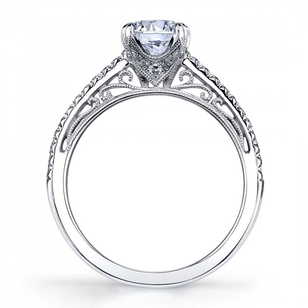 Amorette Classic Diamond Engagement Ring