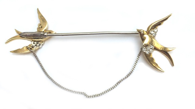 18K Two Tone Diamond Bird Pin