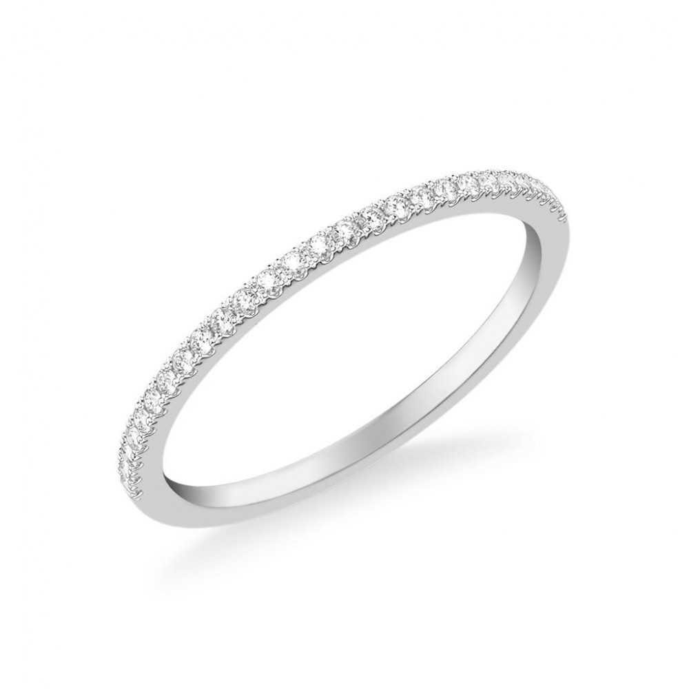 Elegant Diamond Anniversary Band
