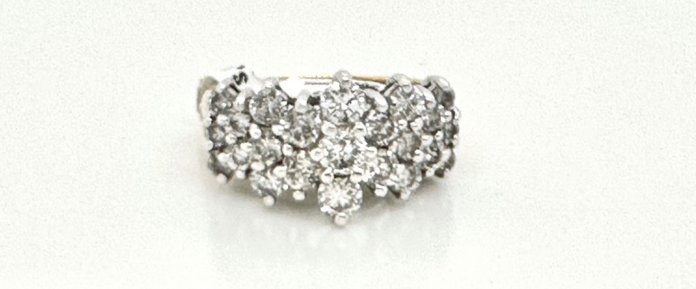 Estate 14KYG Diamond Cluster Ring
