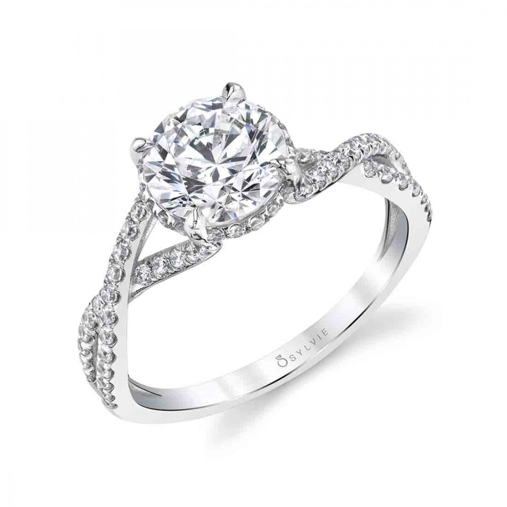 Agnia Twisted Diamond Engagement Ring