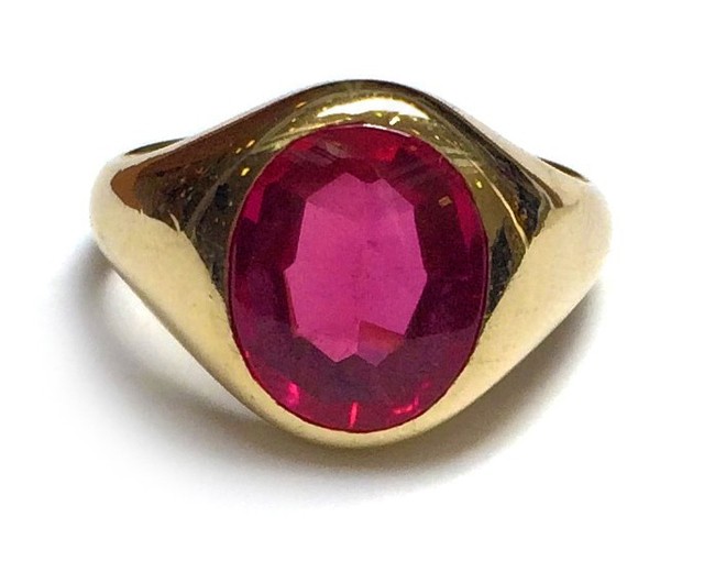 10K Synthetic Red Stone Ring