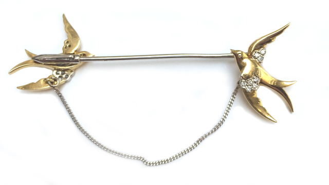 18K Two Tone Diamond Bird Pin